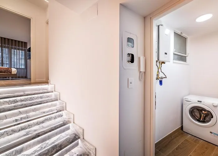 58 Gregorio Apartment, San Pietro Apartment *